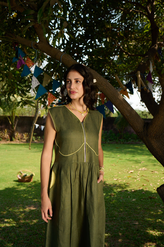 Half Bloomed Dress
